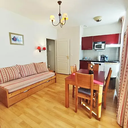 Daire La Cardabelle, T2, Centre Luchon, Wifi, Casier A Ski, Ascenseur, 4 Personnes *